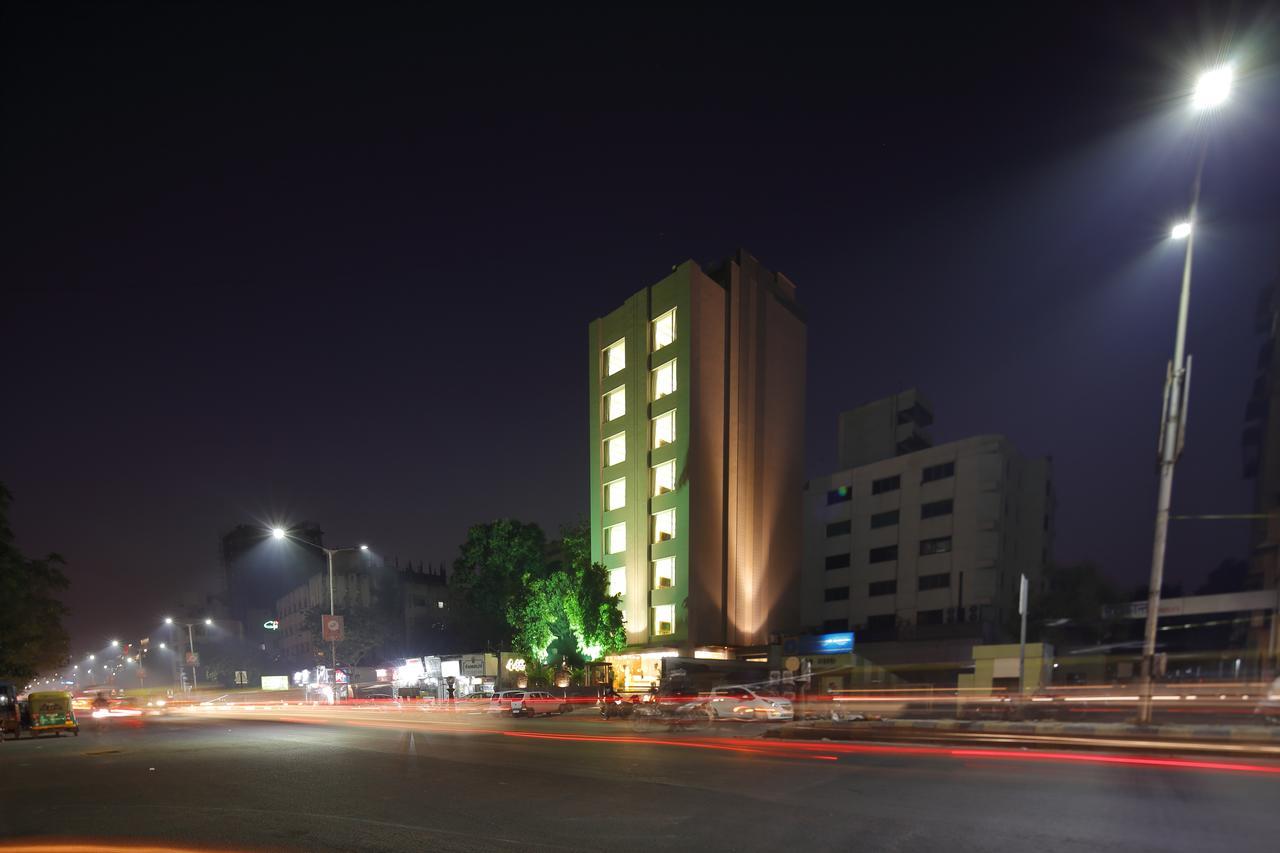 Hotel 440, A Serene Stay Ahmedabad Extérieur photo